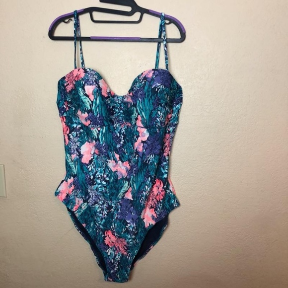 Old Navy Other - 🍾HP🌺Old Navy Floral Print One-piece Bathing Suit